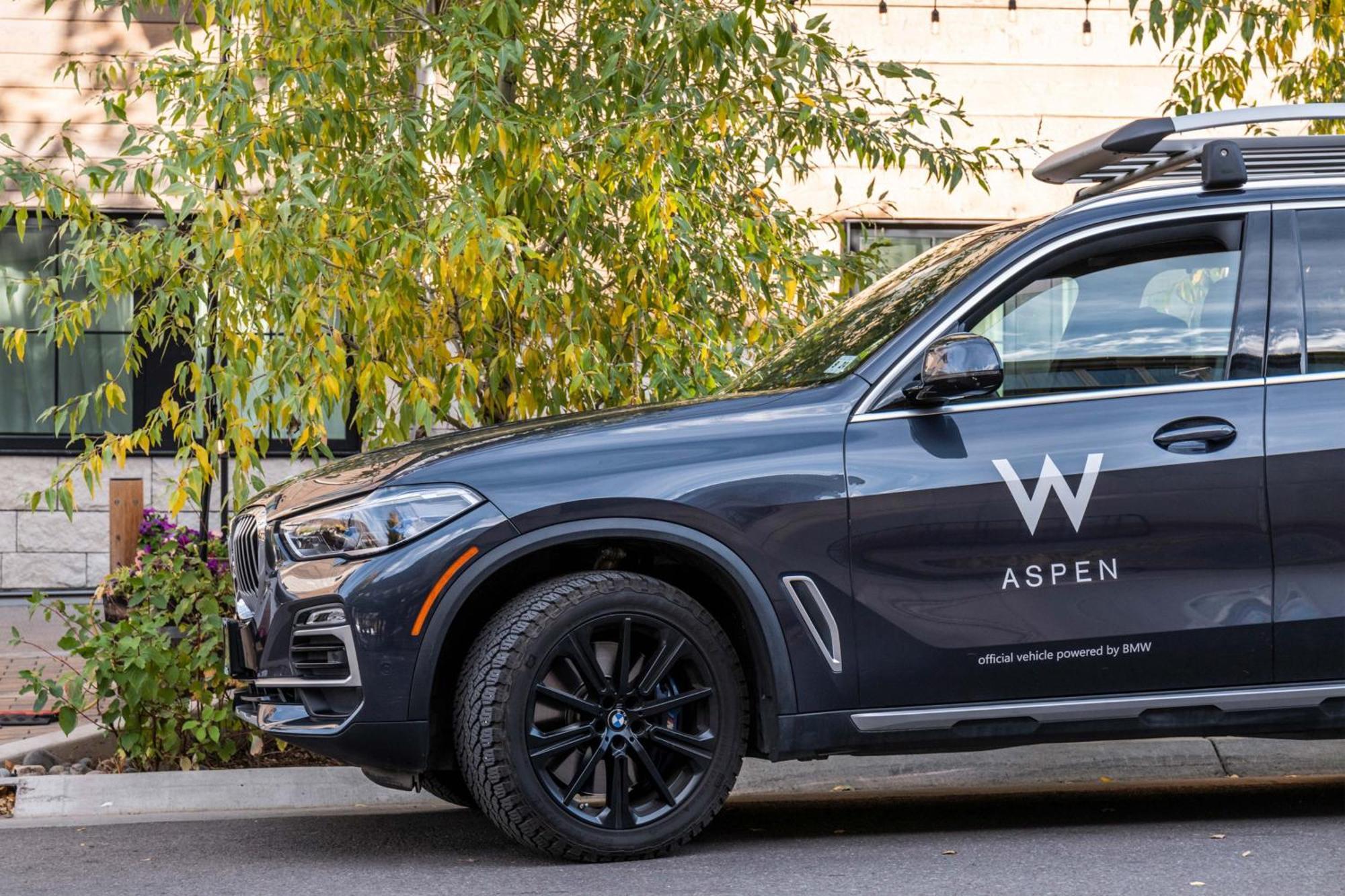 W Aspen Hotell Exteriör bild